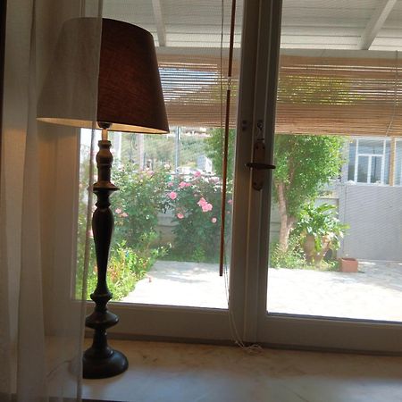 Άθοσ Villa Nauplion Buitenkant foto
